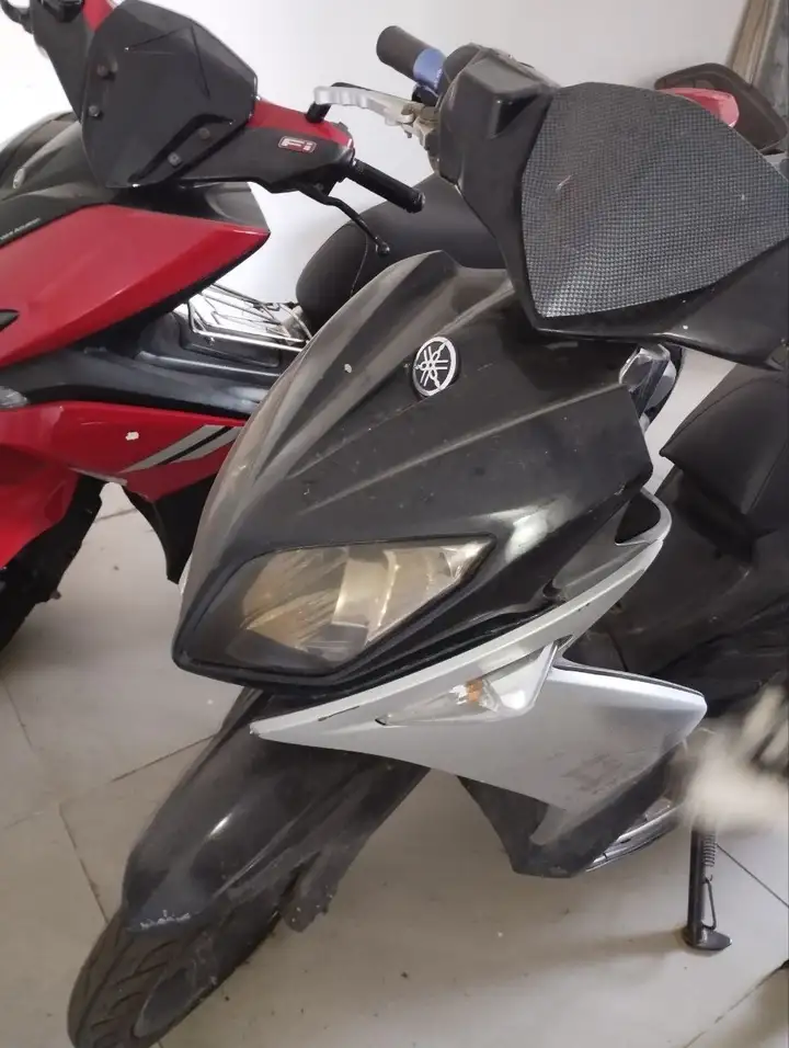 Yamaha Nuvo LX