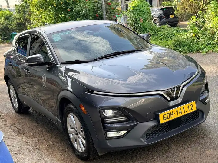 VinFast VF6 S 2024, батарея в аренде, бесплатная зарядка до 06.2027, много тюнинга