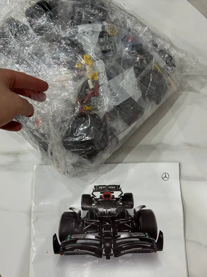Конструктор 1000+ деталей