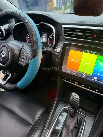 Автоматическое красное кожаное сиденье MG ZS 2021