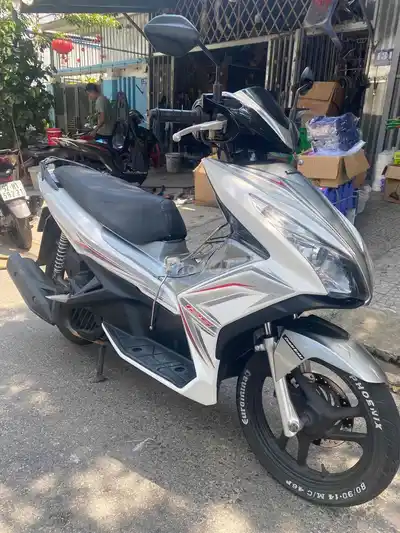 Honda Air Blade, серебристый