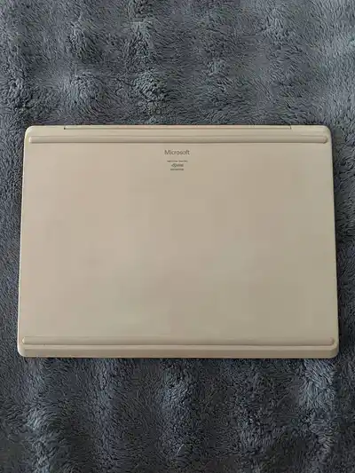 Microsoft Surface Laptop Go