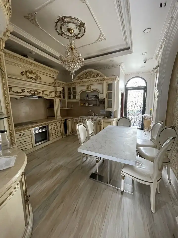 Сдается красивый дом в Хиеп Фу с мебелью