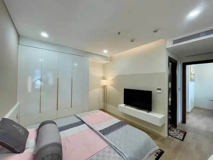 Квартира с садом CT1 Riverside Luxury