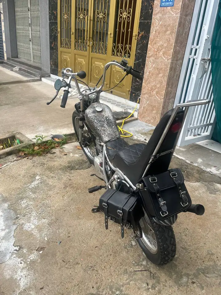 Кастом-чоппер Suzuki 125 см³