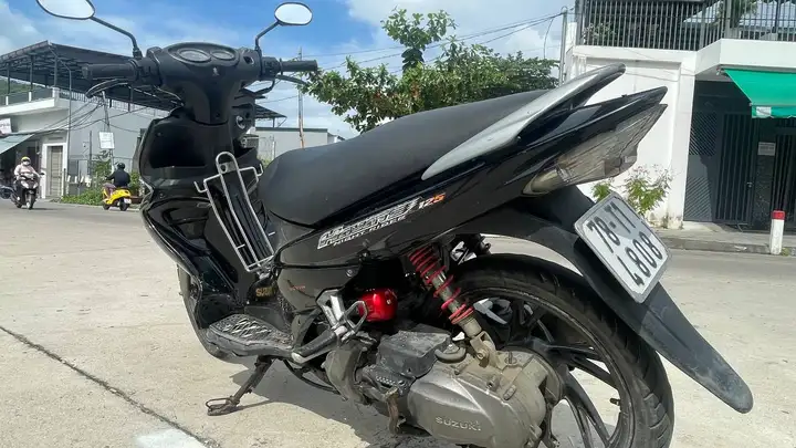 Suzuki Hayate 125