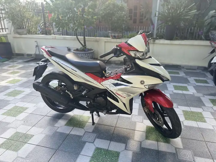 Yamaha Exciter 150 2019 красно-белый, оригинал
