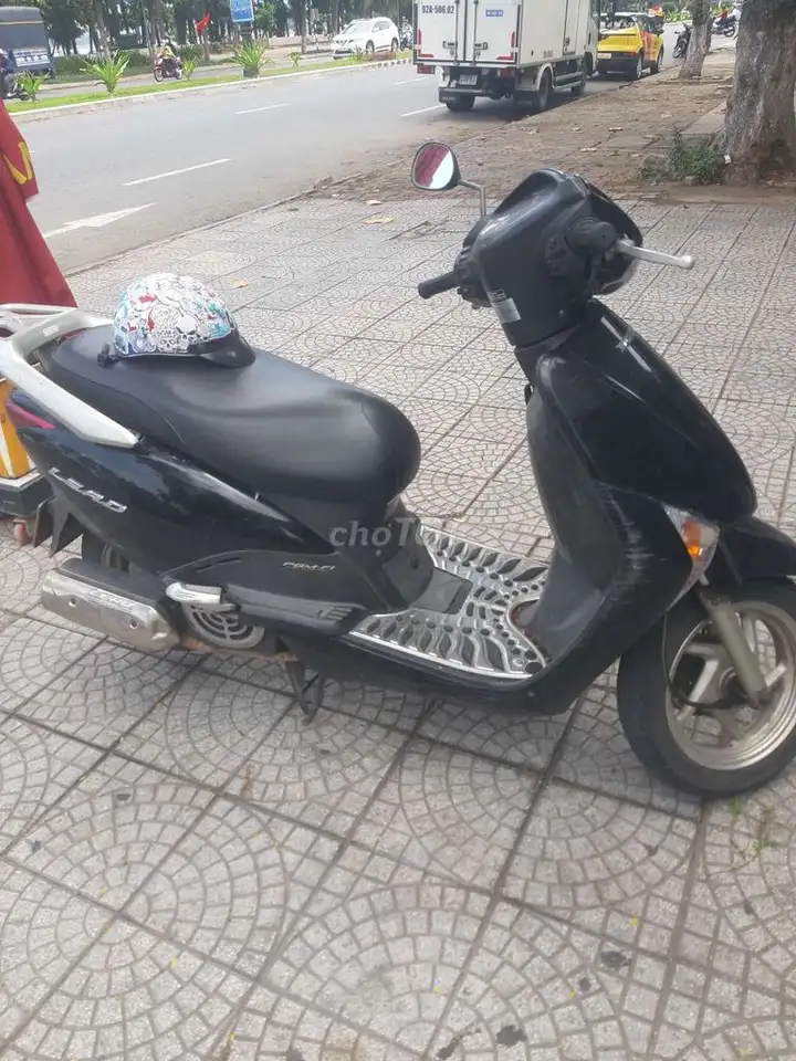 Honda Lead черный скутер