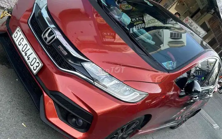 Honda Jazz RS 2017, оранжевый/черный, 95 000 км