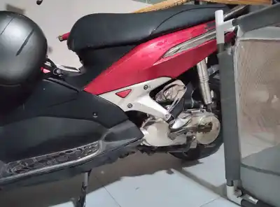 Honda Air Blade 2008 красный карбюратор