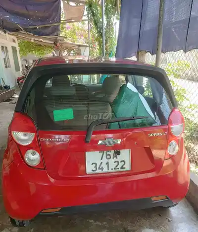 Chevrolet Spark LT 2017 Красный 5 мест