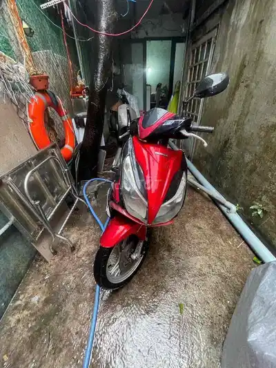 Honda Air Blade 2011, красный