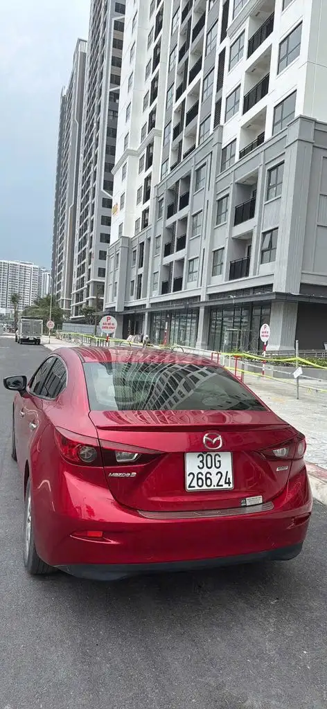 Mazda Mazda 3 2019 Красная 50000 км