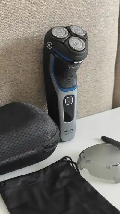 Электробритва Philips Series 3000 модель 3206