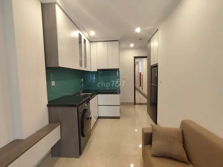 Комната 25 м² с окном, охрана, ППЖ, рядом мост Винь Туи