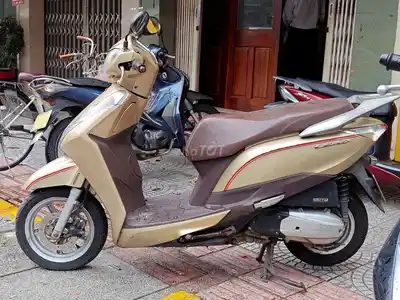 Honda Lead 2016 золотая красивая от собственника