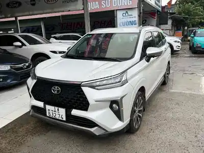 Toyota Veloz Cross 2022 Top белого цвета, импорт