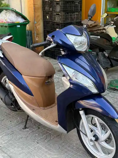 Honda Vision сине-серебристый