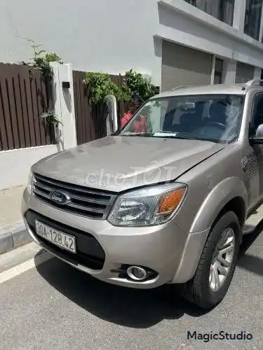 Ford Everest 2.5L 4x2 AT 2014 - 339 млн