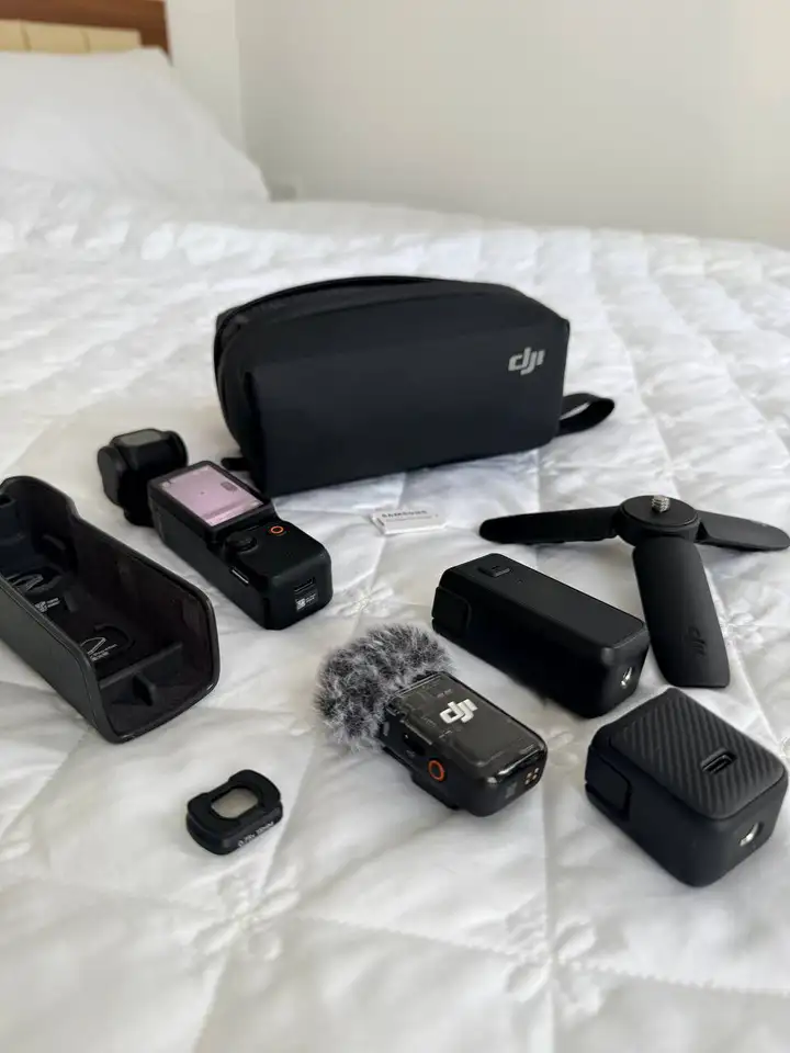 DJI Osmo Pocket 3 Combo