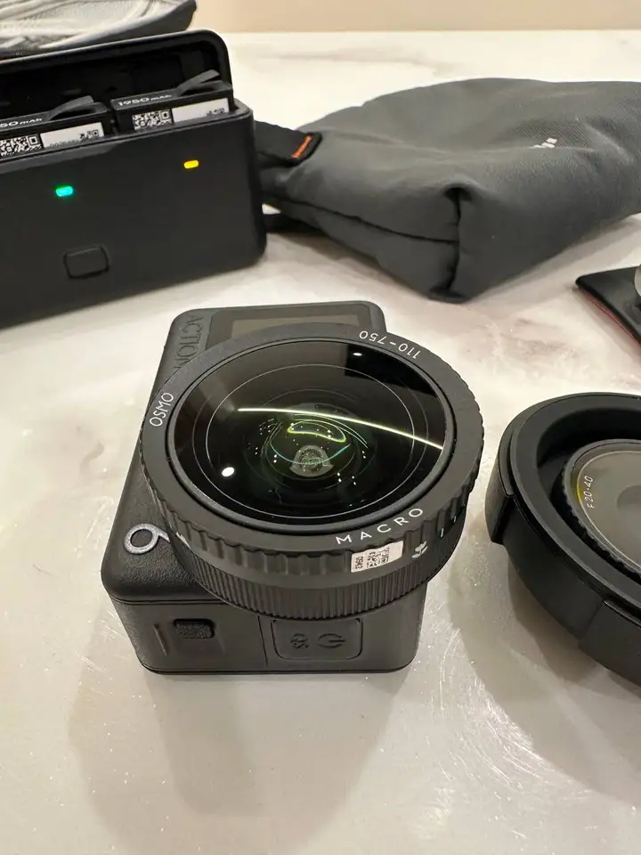 DJI Osmo Action 6 Pro с комплектом аксессуаров