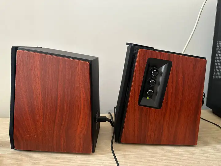 Колонки Edifier R1700BT