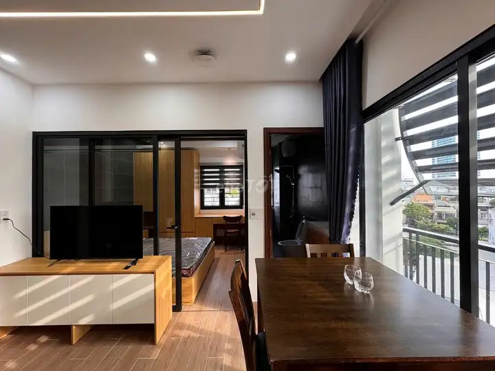 Сдается 1-комн. кв. 35м², балкон, новый, рядом Vincom