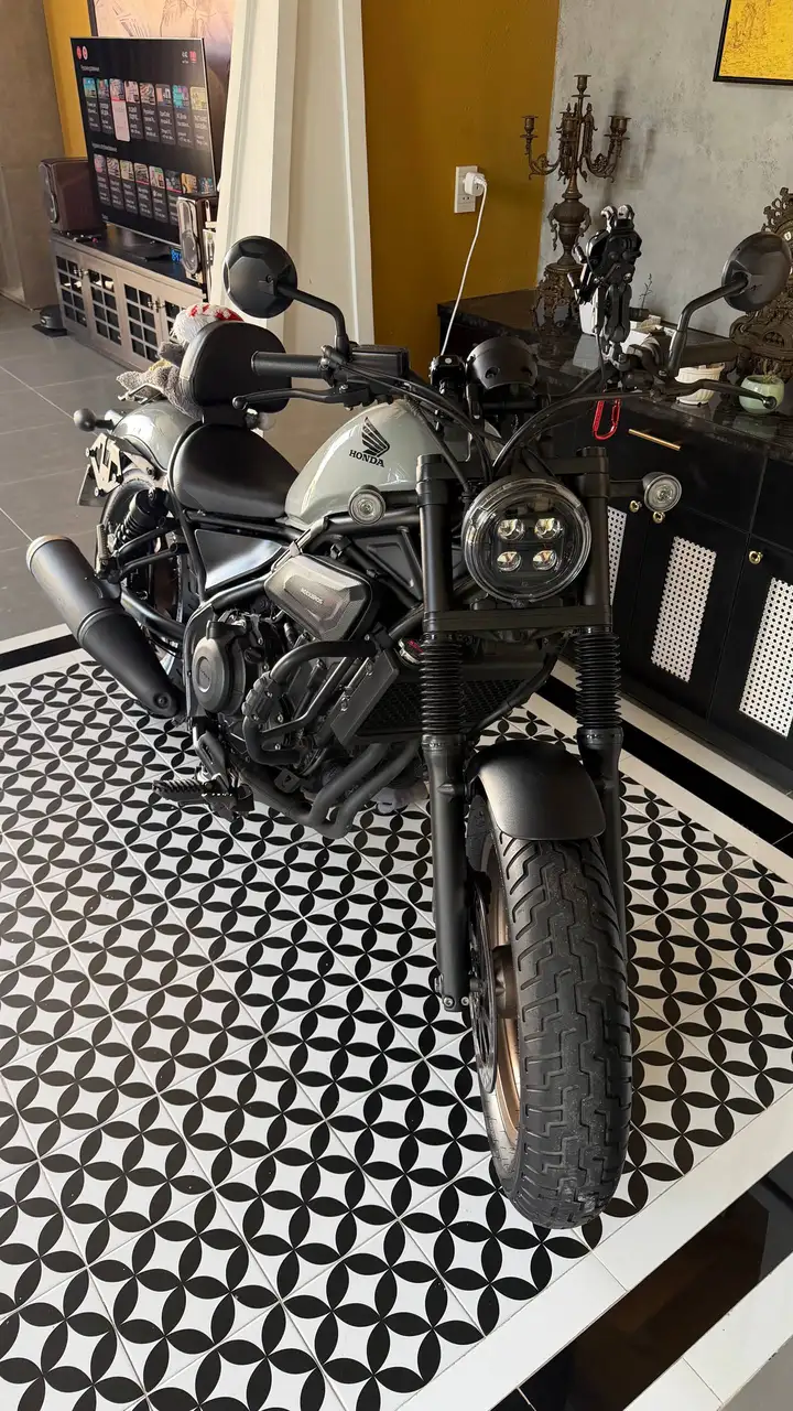 Honda Rebel 500