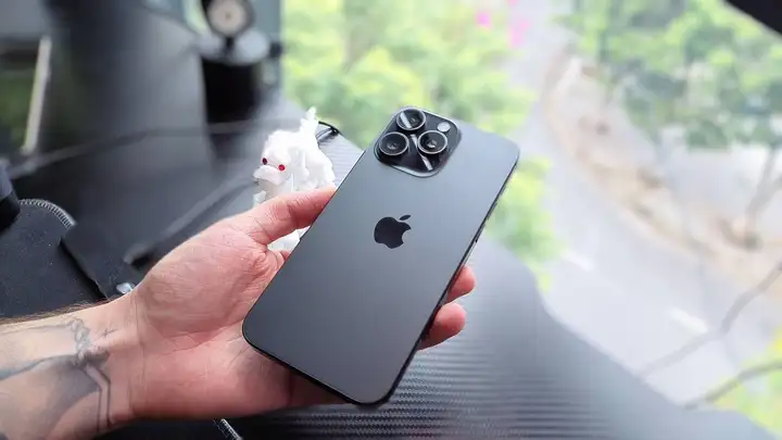 iPhone 15 Pro Max 256 GB Black Titanium