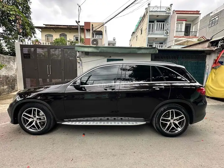 Mercedes-Benz GLC 300 4matic 2016, коричневый, АКПП