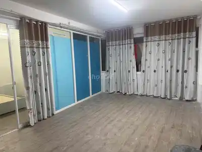 Комната с мебелью и отдельным входом
