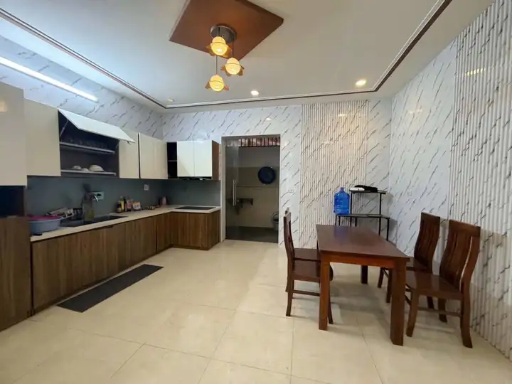 Дом 270м², 3 спальни, терраса, 10 мин до моря
