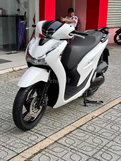 Honda SH 160i ABS куои 2023 Белый, черный, пятнистый