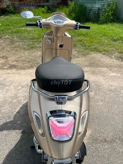 Piaggio Vespa Sprint 2016 золотисто-бронзовый