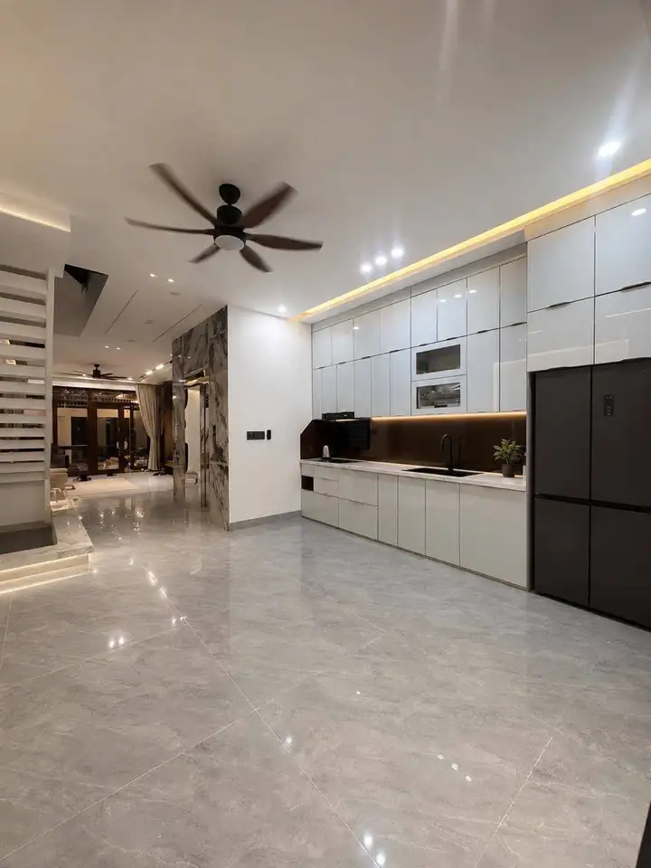 Дом 3 этажа 5 спален 100м² Nguyen Tat Thanh, Hoa Khanh