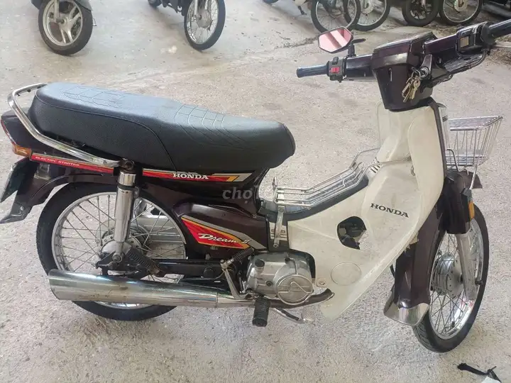 Honda Dream Nâu