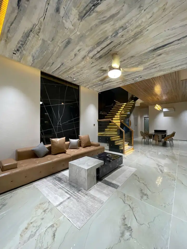 Дом 3 этажа, 3 спальни, 100 м²