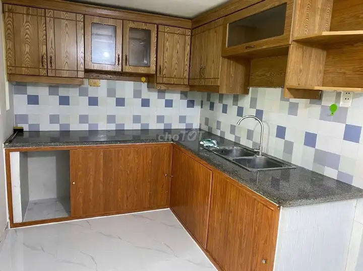 Продам дом 2 этажа, 43 м², ул. Хюэ Хуэ, р-н 10