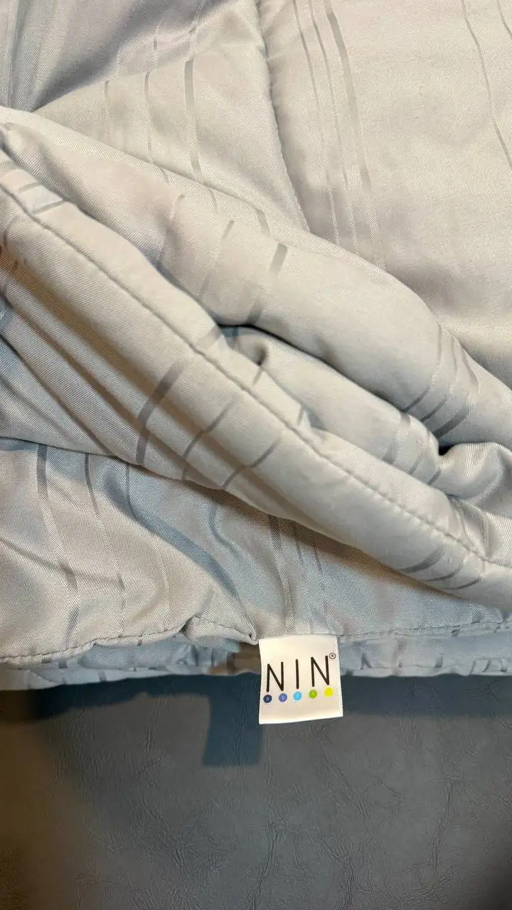 Плед и одеяла NIN