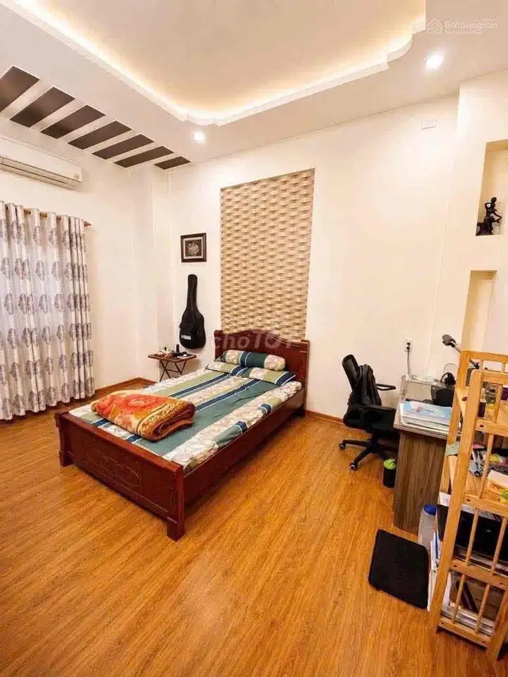 Дом 3 этажа на улице Нгуен Кханг, центр Тхань Кхе