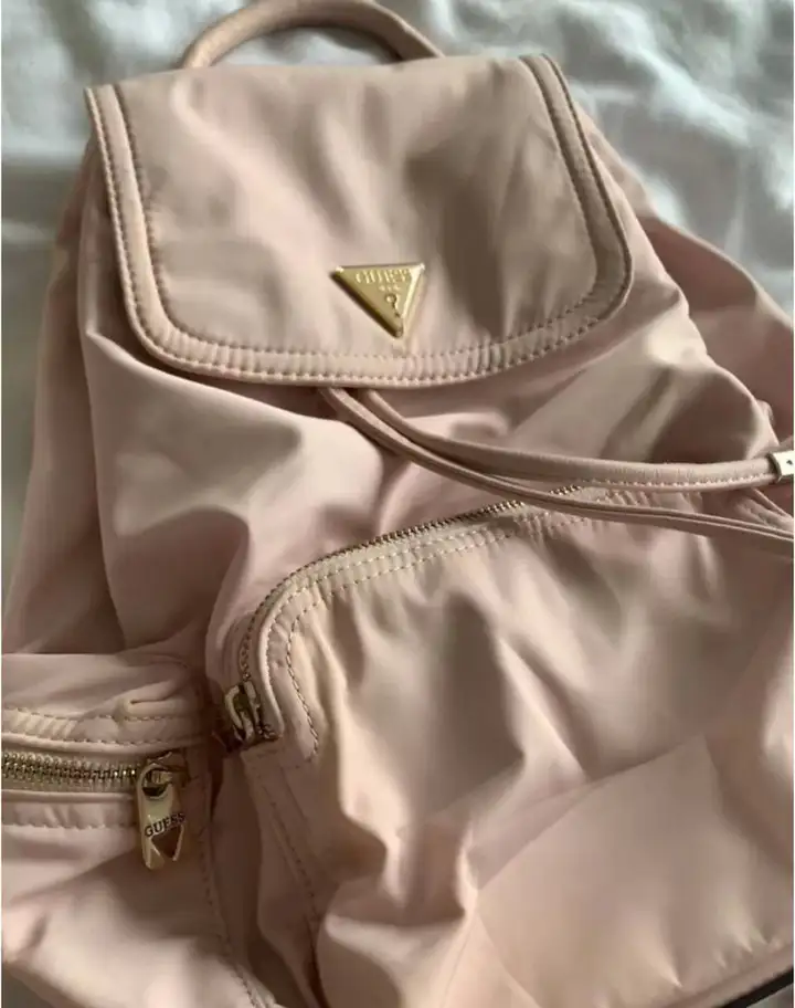 Рюкзак-сумка Guess