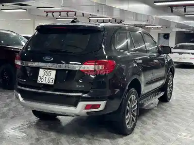 Ford Everest Titanium 4WD Четырёхдверный 7 мест Автомат