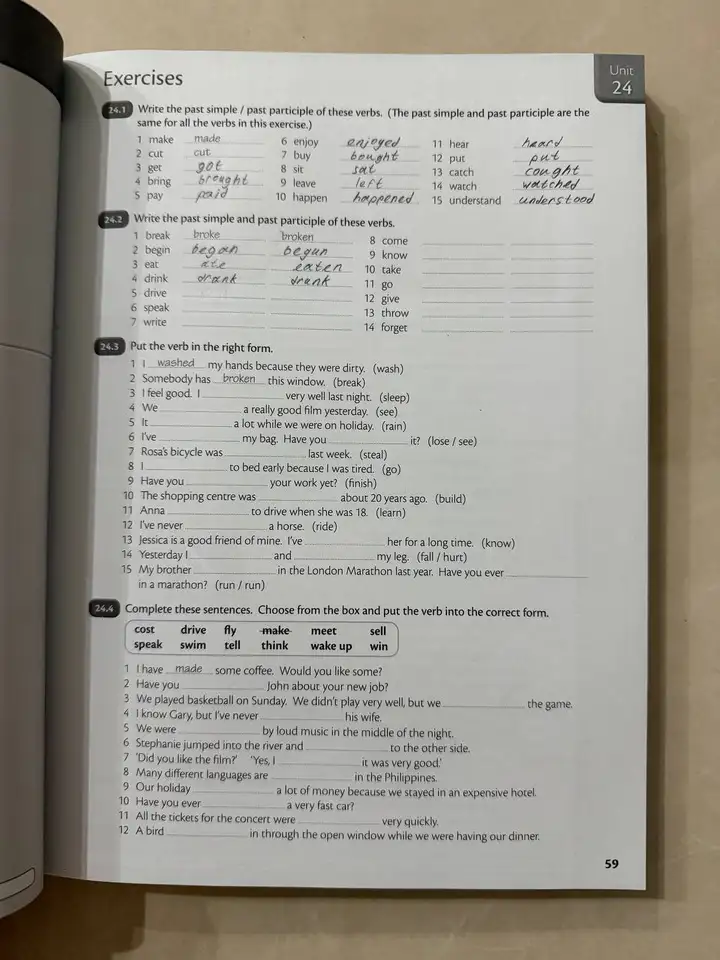 Essential Grammar in Use, Fourth Edition with Answers
