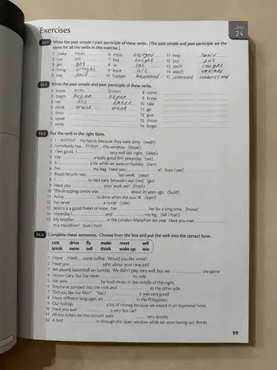 Essential Grammar in Use, Fourth Edition with Answers