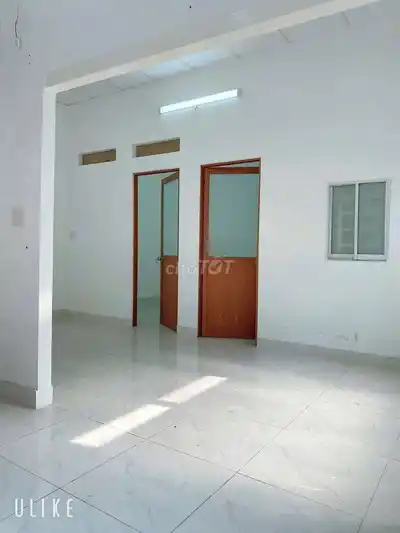 Аренда дома с фасадом по дешёвой цене