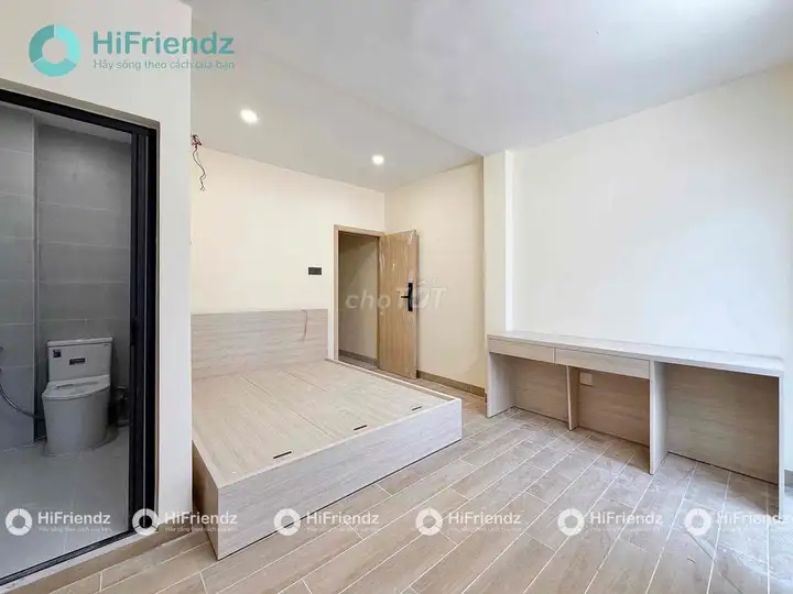 Рядом с перекрестком Фу Нюань, студия с балконом, 40 м², полная меблировка, отдельная стиральная машина
