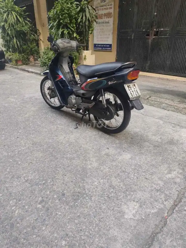 Suzuki Viva 2023 сине-черный, 42062 км
