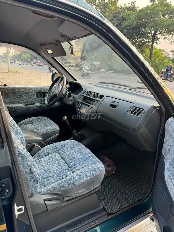Toyota Zace GL 2005, темно-зеленый, механика, 7 мест