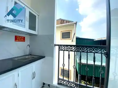 Комната за 4 млн на Ким Занг, балкон, лифт, бесплатный октябрь