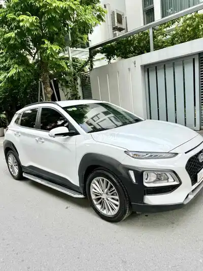 Hyundai Kona конец 2019 года в отличном состоянии